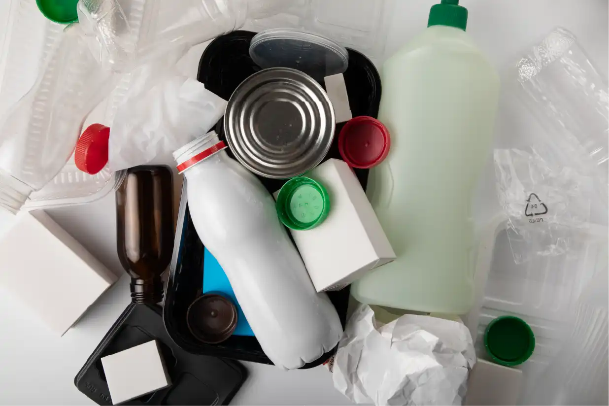 Emballages plastiques et cartons